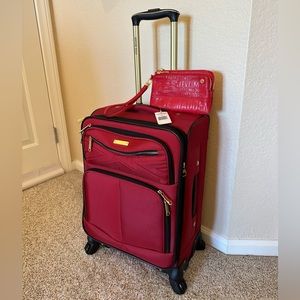 RARE Steve Madden Rockstar Red 20 inch Carry On 4 wheel Suitcase & Wristlet